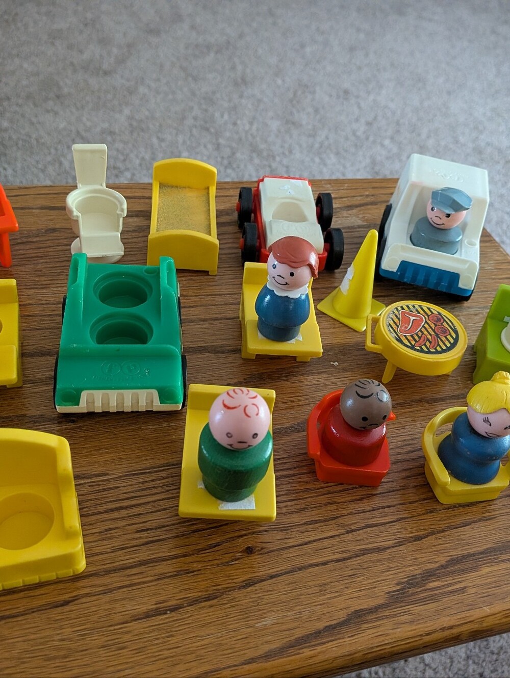 23 Fisher-Price Little People Assorted Vehicles & Figures Set - Multicolor